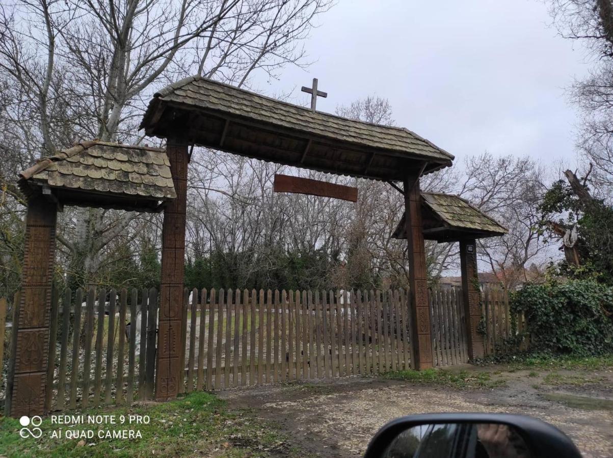 Dom Argyelus - Argyelus Haz - Fesztypark Hotell Martovce Exteriör bild